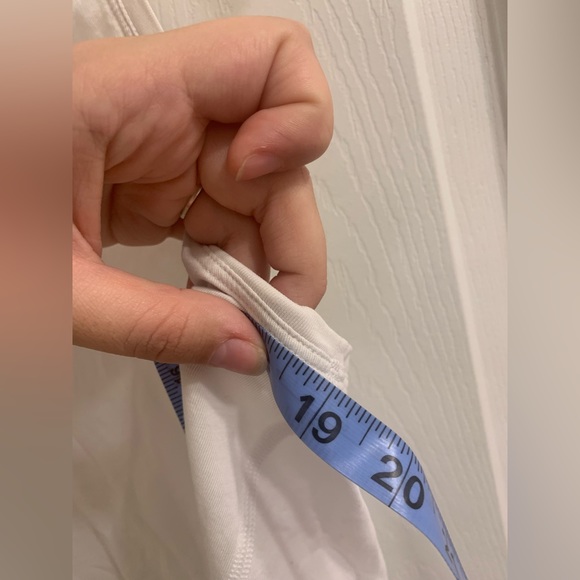 Lululemon In the open tank - Picture 3 of 5